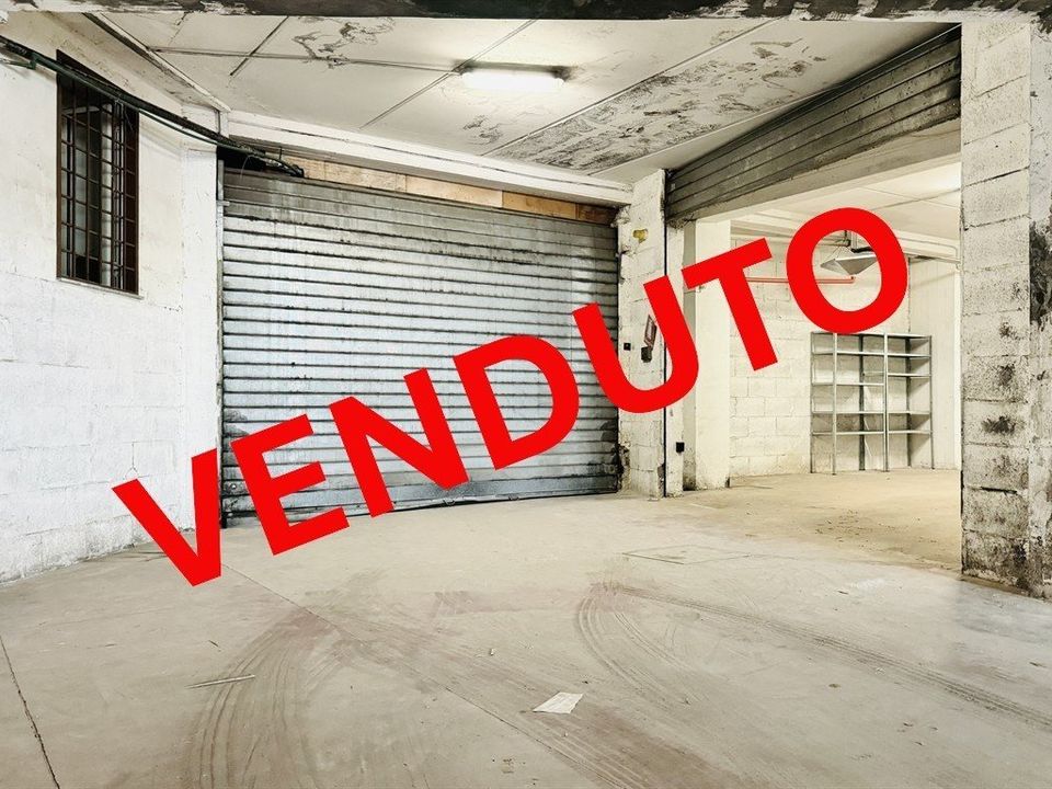 Foto Cometa 10 — Box in vendita a Albano Laziale