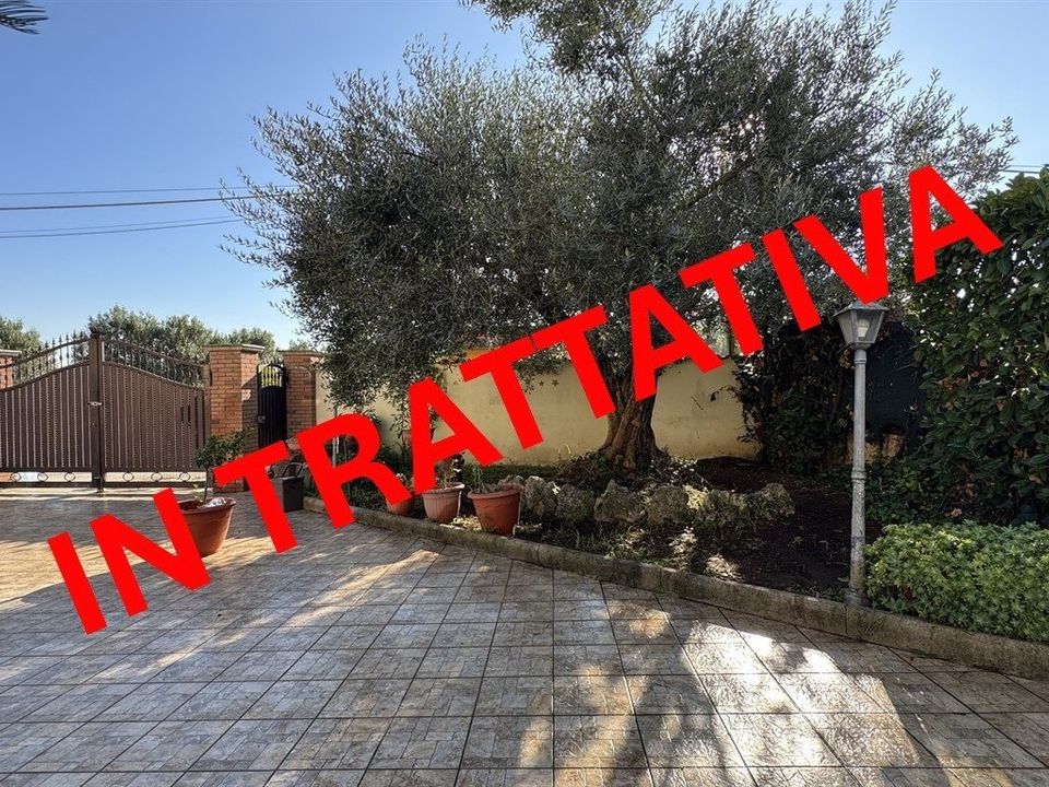 Foto Cometa 46 — Villa bifamiliare in vendita a Aprilia
