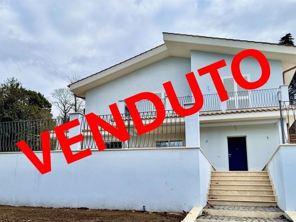 Foto Cometa 30 — Villa in vendita a Ariccia Montegentile