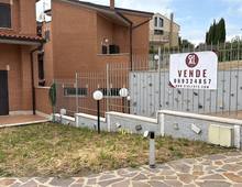 Foto Cometa 2 — Villa quadrifamiliare in vendita a Albano Laziale