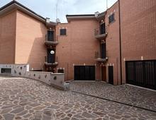 Foto Cometa 29 — Villa quadrifamiliare in vendita a Albano Laziale