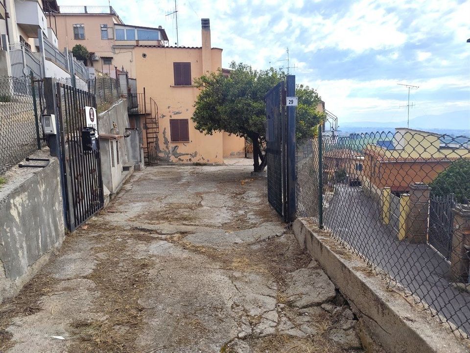 Foto Cometa 25 — Casa indipendente in vendita a Lanuvio