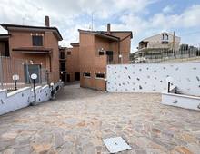 Foto Cometa 25 — Villa quadrifamiliare in vendita a Albano Laziale