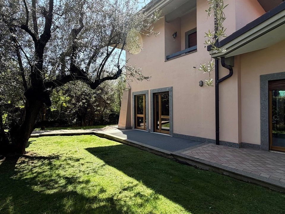 Foto Cometa 1 — Villa bifamiliare in vendita a Albano Laziale